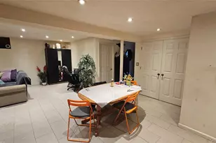 65-19 Dieterle Crescent, Rego Park, NY 11374 - Photo 23