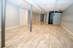 104-07 177th St, Jamaica, NY 11433 - Photo 17