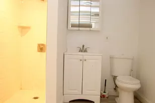 104-07 177th St, Jamaica, NY 11433 - Photo 19