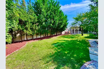 62 Walnut Road, Inwood, NY 11096 - Photo 3