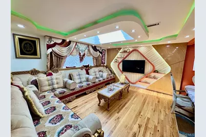 62 Walnut Road, Inwood, NY 11096 - Photo 9