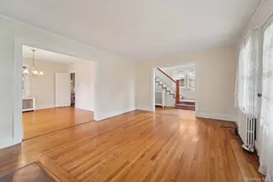 115 Morsemere Ave, Yonkers, NY 10703 - Photo 9