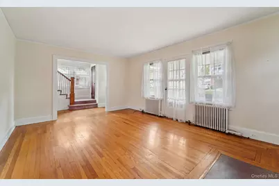 115 Morsemere Avenue, Yonkers, NY 10703 - Photo 5