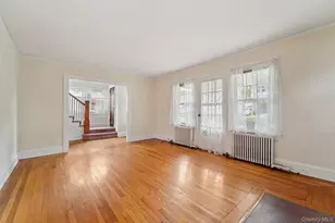 115 Morsemere Ave, Yonkers, NY 10703 - Photo 5