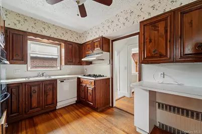 115 Morsemere Avenue, Yonkers, NY 10703 - Photo 19