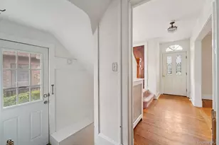 115 Morsemere Ave, Yonkers, NY 10703 - Photo 11