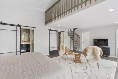 333 Roe Avenue, Patchogue, NY 11772 - Photo 15