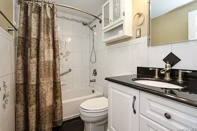 36 Torrey Pine Lane, Medford, NY 11763 - Photo 23