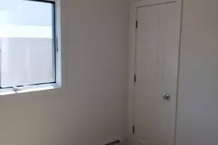 4 Mercury Ave, Patchogue, NY 11772 - Photo 7