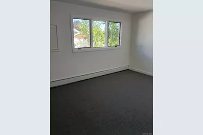 4 Mercury Avenue, Patchogue, NY 11772 - Photo 11