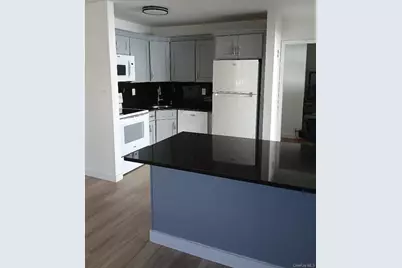 4 Mercury Avenue, Patchogue, NY 11772 - Photo 13