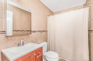 41 Maple Pl, Yonkers, NY 10704 - Photo 13