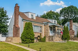 41 Maple Pl, Yonkers, NY 10704 - Photo 3