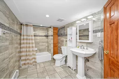 14915 11th Avenue, Whitestone, NY 11357 - Photo 19