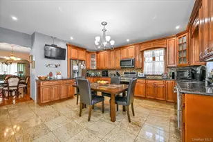 149-15 11th Ave, Whitestone, NY 11357 - Photo 7