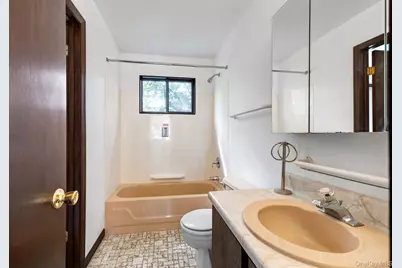 9 Spruce Court, Fishkill, NY 12524 - Photo 17