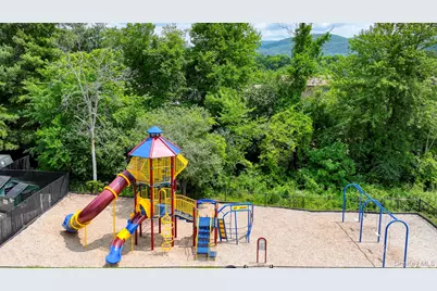 9 Spruce Court, Fishkill, NY 12524 - Photo 31