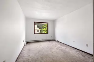 9 Spruce Ct, Fishkill, NY 12524 - Photo 15