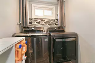 3969 Marlow Ct, Seaford, NY 11783 - Photo 23