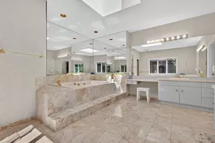 1 Ellen Ct, Glen Cove, NY 11542 - Photo 37