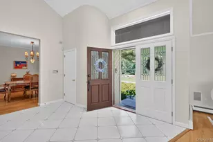 1 Ellen Ct, Glen Cove, NY 11542 - Photo 17