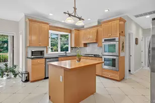 1 Ellen Ct, Glen Cove, NY 11542 - Photo 23