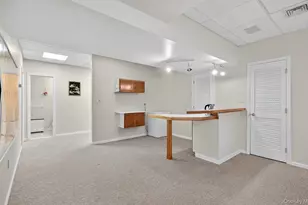 1 Ellen Ct, Glen Cove, NY 11542 - Photo 47