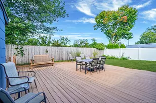 21 Coleridge Rd, Holbrook, NY 11741 - Photo 27