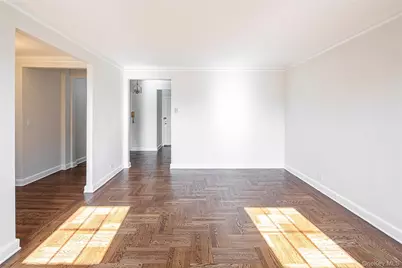 6 Midland Gardens #4B, Bronxville, NY 10708 - Photo 3