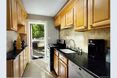 6 Manchester Road #1, Eastchester, NY 10709 - Photo 7