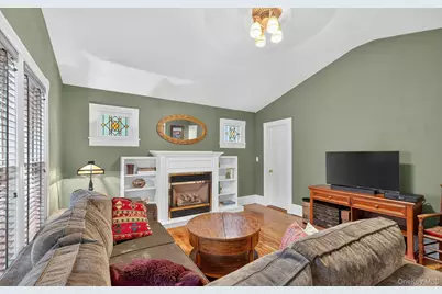 26 Gilbert Street, Northport, NY 11768 - Photo 9