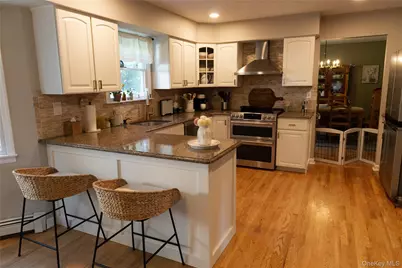 7 Tallmadge Trail, Miller Place, NY 11764 - Photo 9