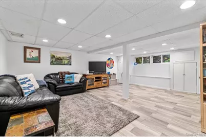 2 Doone Drive, Syosset, NY 11791 - Photo 21