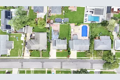 154 8th Street, Bethpage, NY 11714 - Photo 3