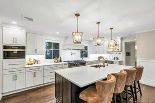 18 Norma Ln, Dix Hills, NY 11746 - Photo 5