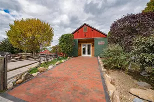 2746 Sound Ave, Riverhead, NY 11901 - Photo 13