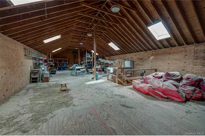 2746 Sound Avenue, Riverhead, NY 11901 - Photo 41