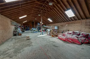 2746 Sound Ave, Riverhead, NY 11901 - Photo 41