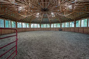 2746 Sound Ave, Riverhead, NY 11901 - Photo 43