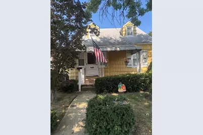 545 6th Avenue, New Hyde Park, NY 11040 - Photo 1