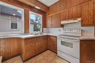 38 Prospect St, Middletown, NY 10940 - Photo 21