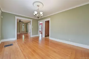 38 Prospect St, Middletown, NY 10940 - Photo 17