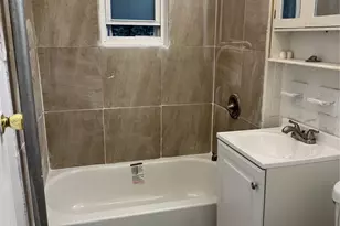 927 E 219th St, Bronx, NY 10469 - Photo 15