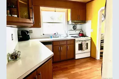 31 Champlain Street, Ronkonkoma, NY 11779 - Photo 11