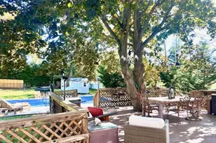 16 Lilac Rd, Westhampton Beach, NY 11978 - Photo 5