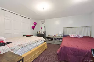 89-48 Pontiac St, Jamaica, NY 11427 - Photo 15