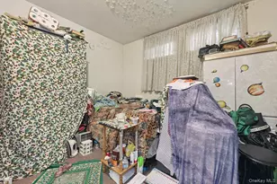 89-48 Pontiac St, Jamaica, NY 11427 - Photo 27