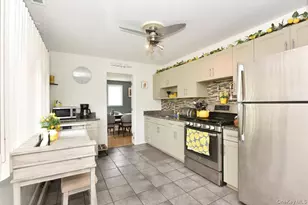 72 Koehl St, Massapequa Park, NY 11762 - Photo 15