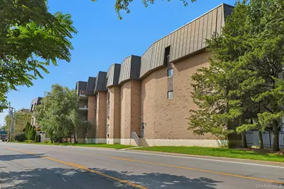 560 Halstead Avenue #2E, Harrison, NY 10528 - Photo 3