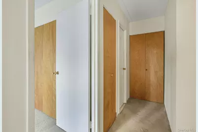 560 Halstead Avenue #2E, Harrison, NY 10528 - Photo 19